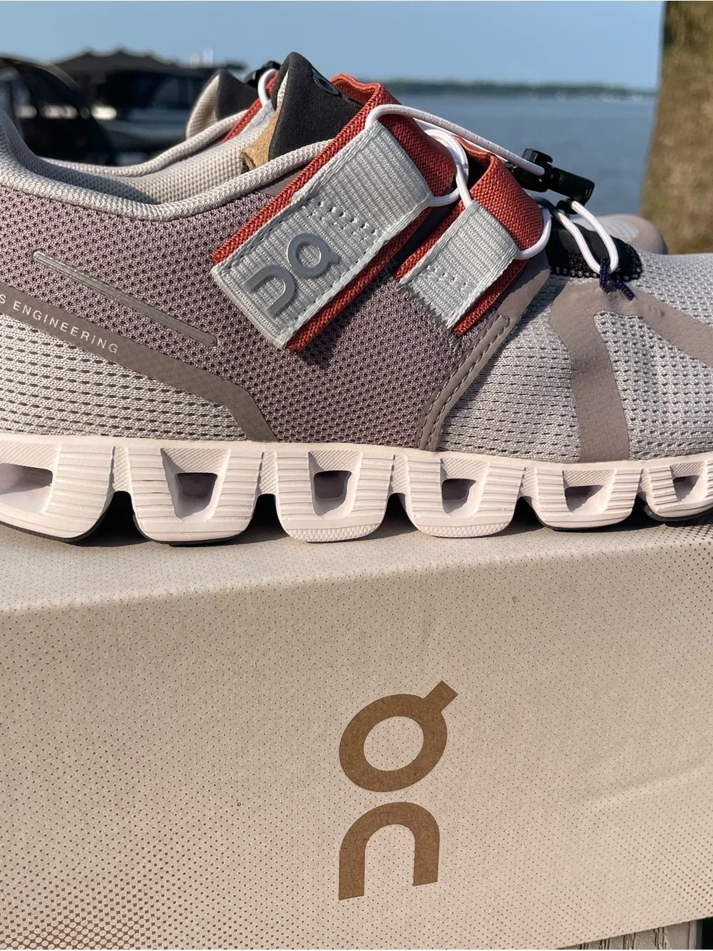 On Cloud Nexus Women’s Athletic Shoes in Light Gray with Rust Accents - NIB